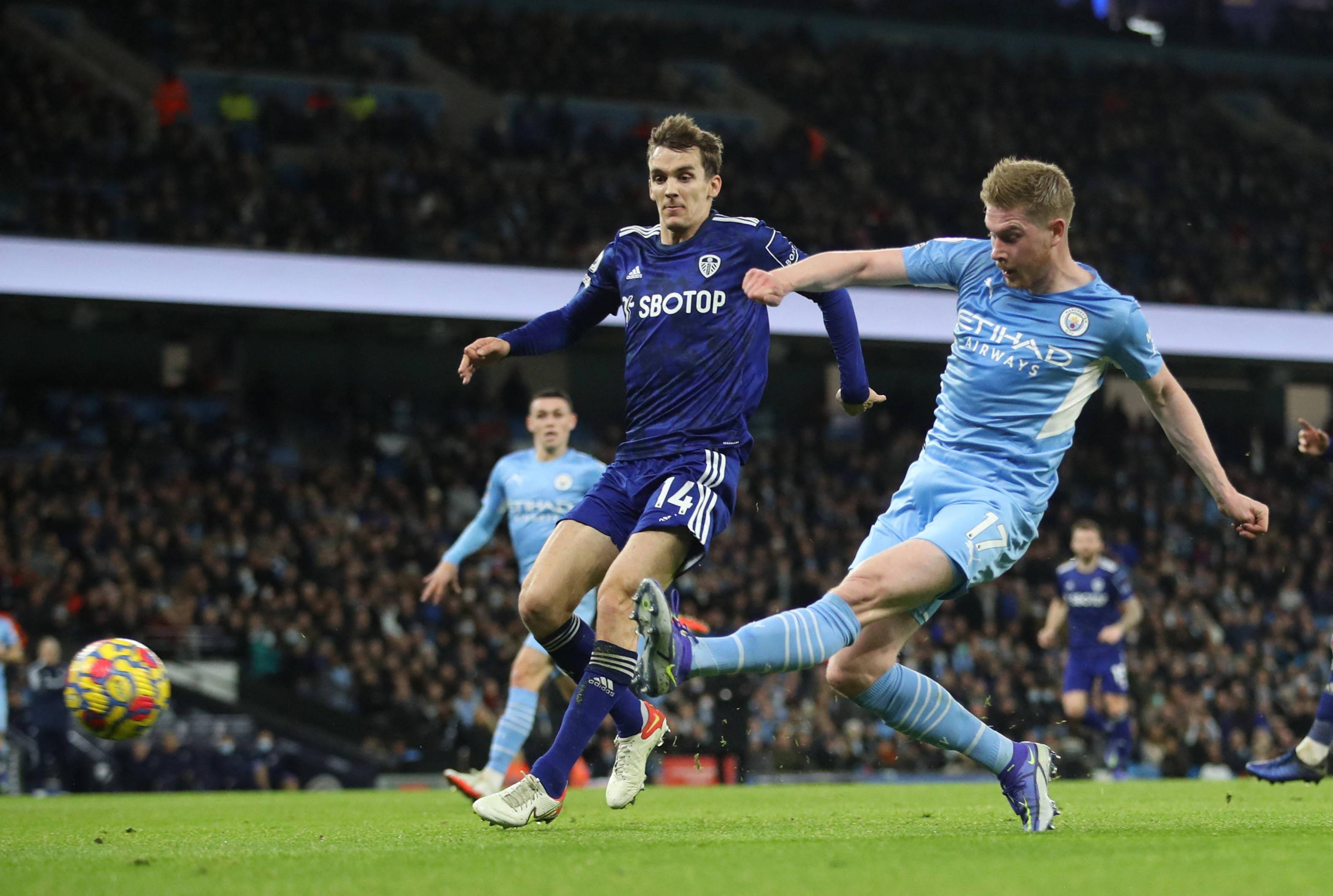 俱乐部正在 俱乐部正在